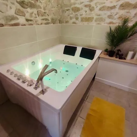 Jacuzzi De Charme Pour 2 Lejlighed *