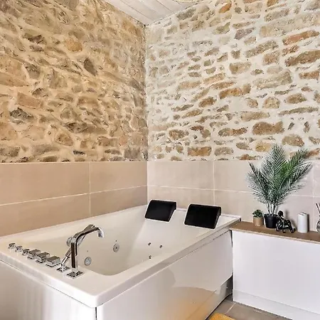 Lejlighed Jacuzzi De Charme Pour 2 Nîmes