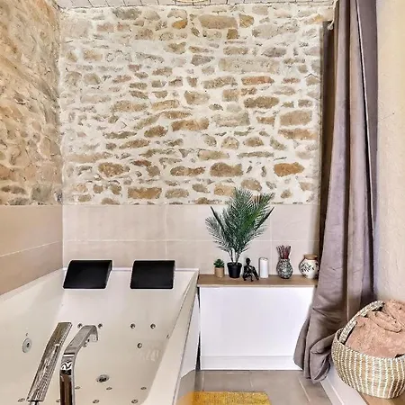 Lejlighed Jacuzzi De Charme Pour 2 Nîmes